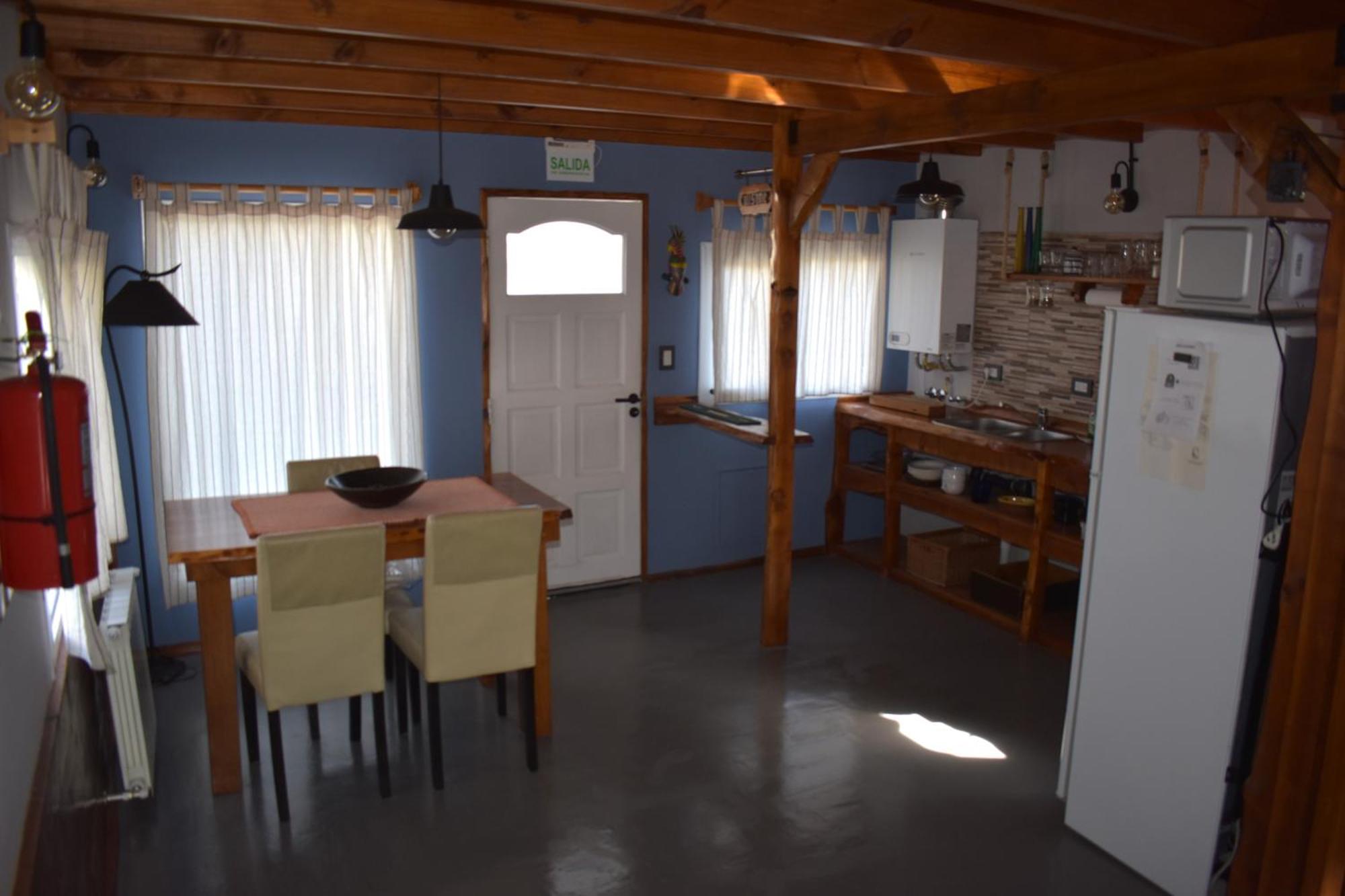 Cabana La Marilena, Para 2 Huespedes Con Desayuno El Calafate Luaran gambar